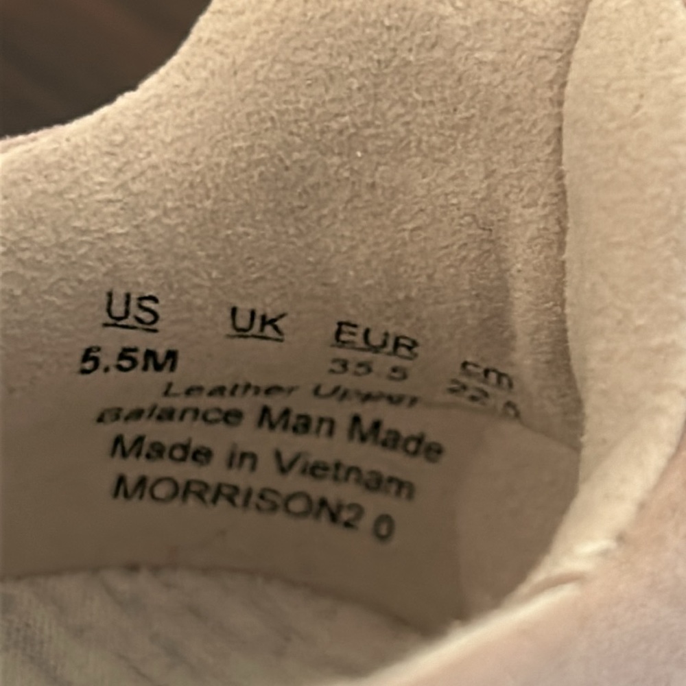 New Naturalizer brand womens Morrison 2.0 sneakers, sz 5.5 - Picture 5 of 8